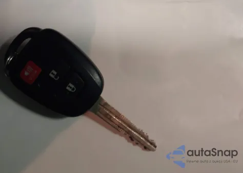 2016 Toyota Rav4 Le из США, поврежденный, VIN 2T3BFREV6GW532326